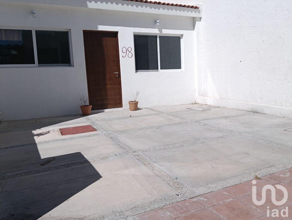 CASA EN VENTA CORREGIDORA PEDREGAL DE SHOENSTATT