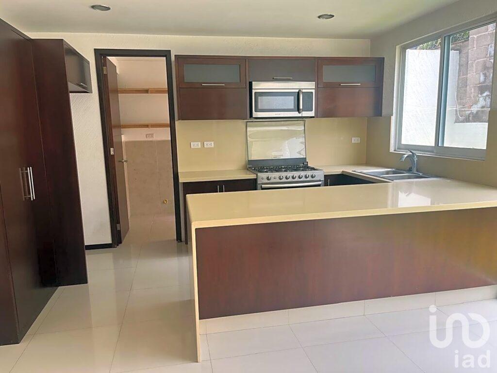 VENTA CASA EN LOMAS DE ANGELOPOLIS II