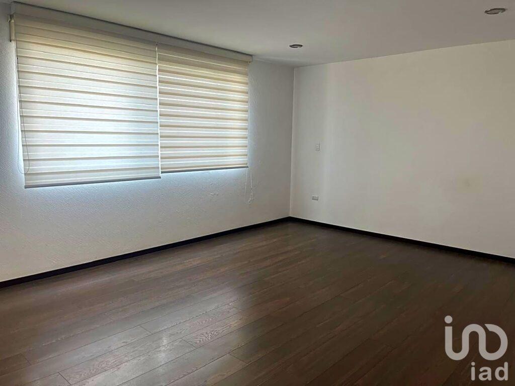 VENTA CASA EN LOMAS DE ANGELOPOLIS II