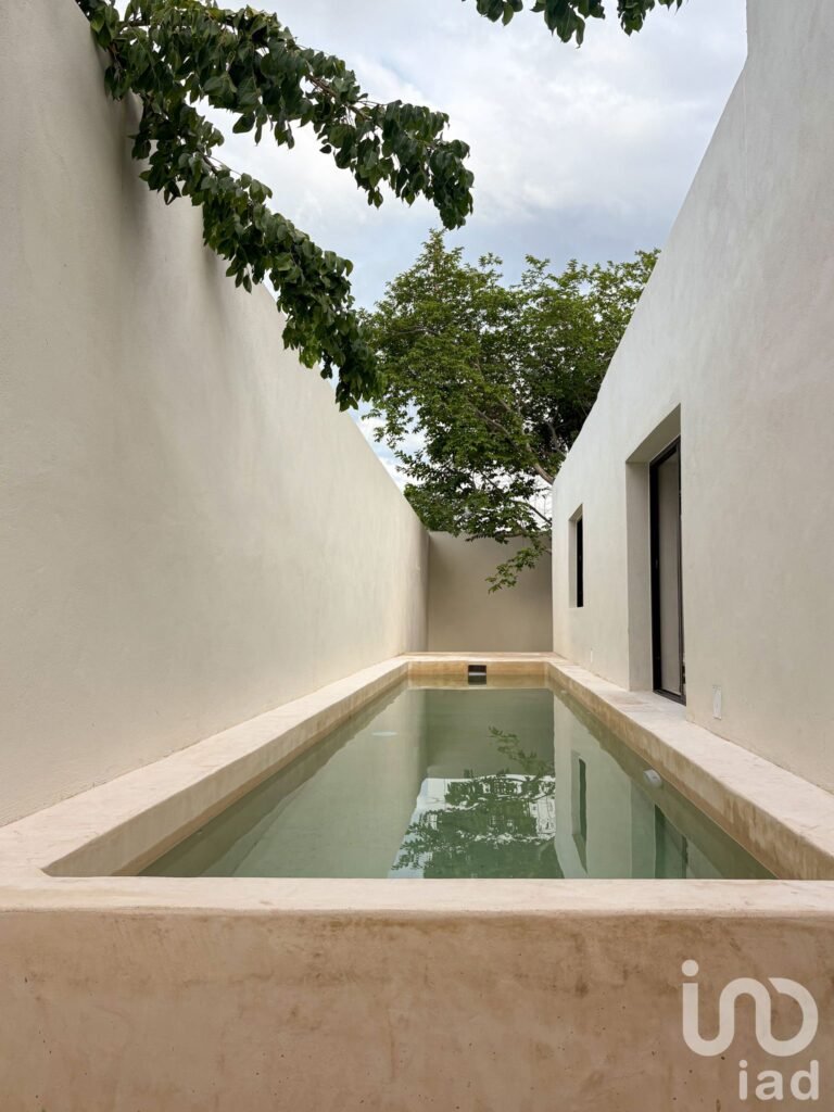 HERMOSA CASA EN VENTA EN EL CENTRO DE YUCATAN