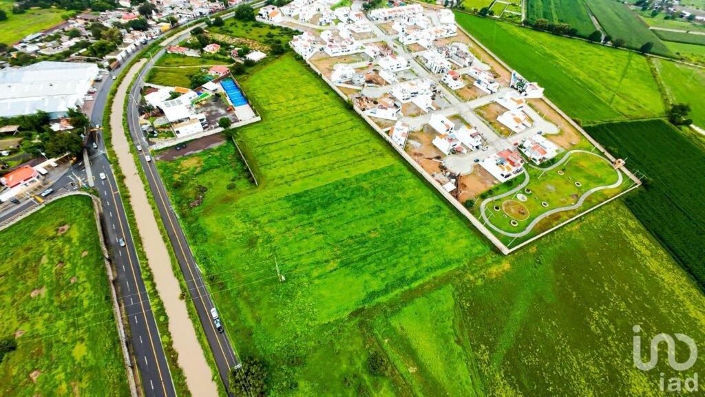 Venta Terreno o Macro en San Juan del Río, Canal de Santa Clara aún costado de SANTUARIA