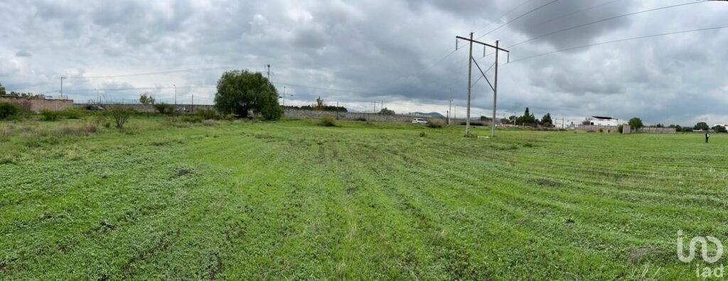 Venta Terreno o Macro en San Juan del Río, Canal de Santa Clara aún costado de SANTUARIA