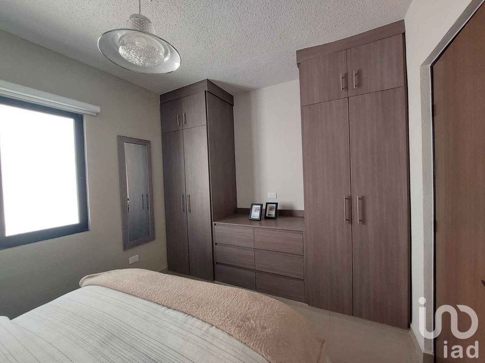 *CASA EN VENTA, MIRABEL (P. V.)