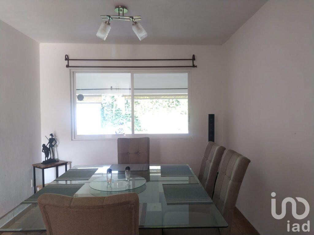 Casa sola con alberca en privada | Prados de Cuernavaca