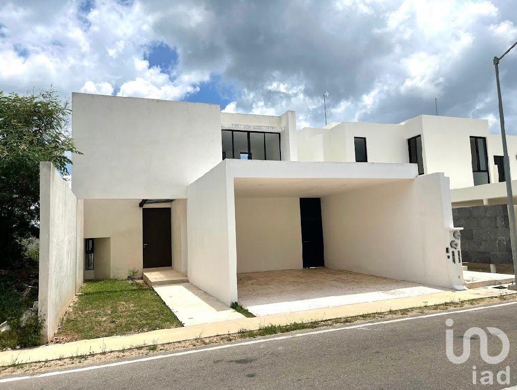 CASA NUEVA EN VENTA EN PRIVADA CONKAL YUCATÁN
