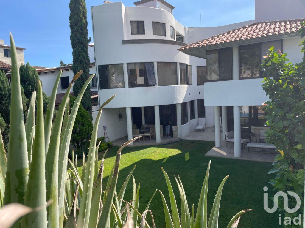 Venta de Casa en Zona exclusiva de Cuernavaca, Morelos