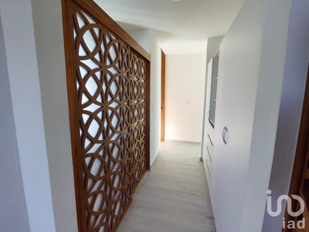 VENDO CONDOMINIO EN LA AV. BONAMPAK FRENTE A PUERTO CANCUN, CANCUN, Q.ROO