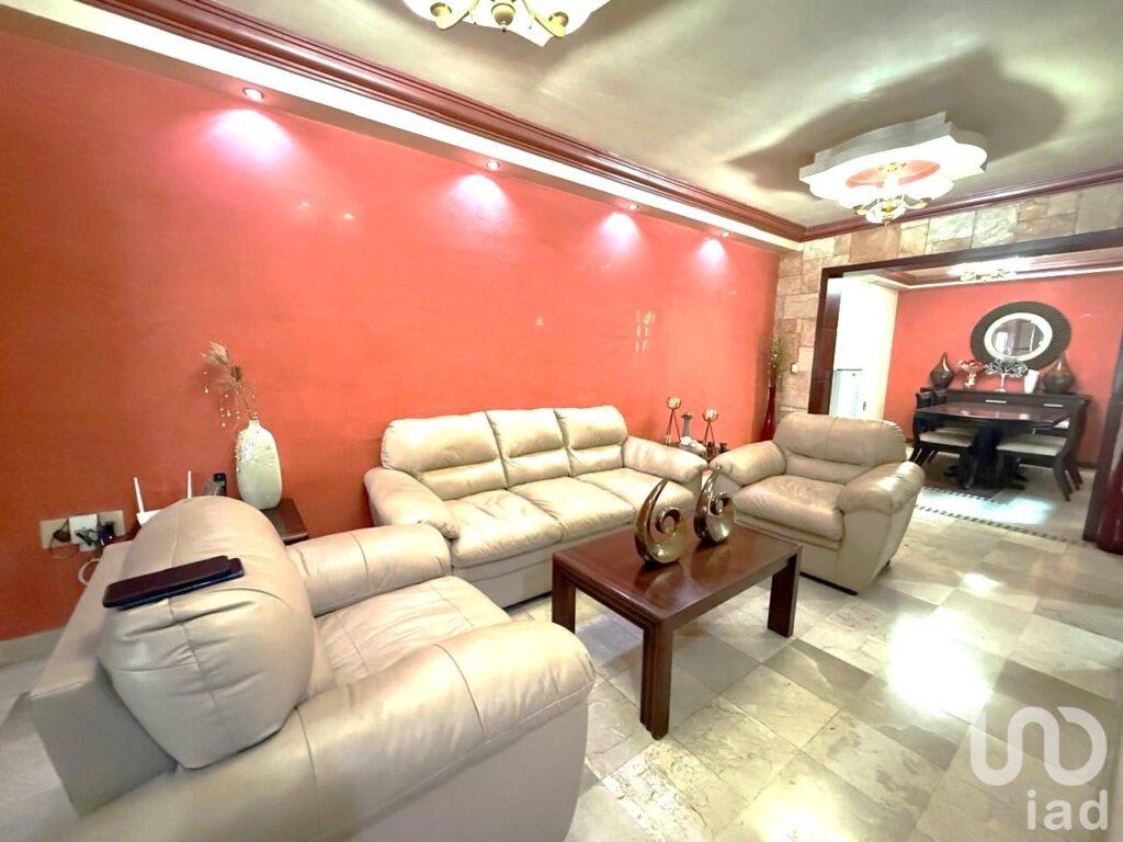 CASA EN VENTA EN FRACCIONAMIENTO SAN FERNANDO DEL LADO NORTE ORIENTE  DE TUXTLA