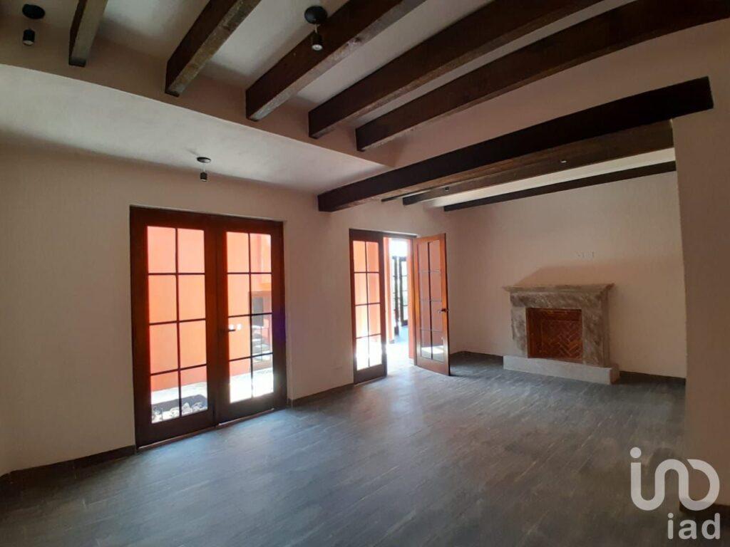 Se vende casa con vista panoramica en  Malanquín Club de golfo en San Miguel de Allende