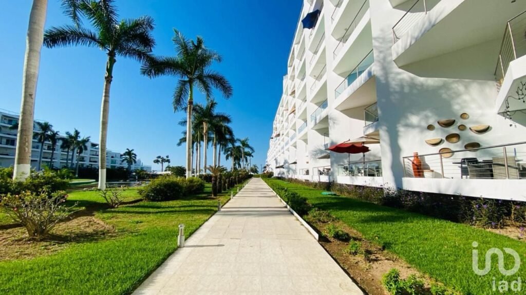 Departamento en Venta Nuevo Vallarta a  pie de playa