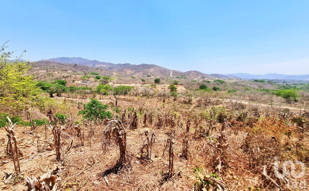 TERRENO EN VENTA, IDEAL PARA INVERSIONISTA, PUERTO ESCONDIDO