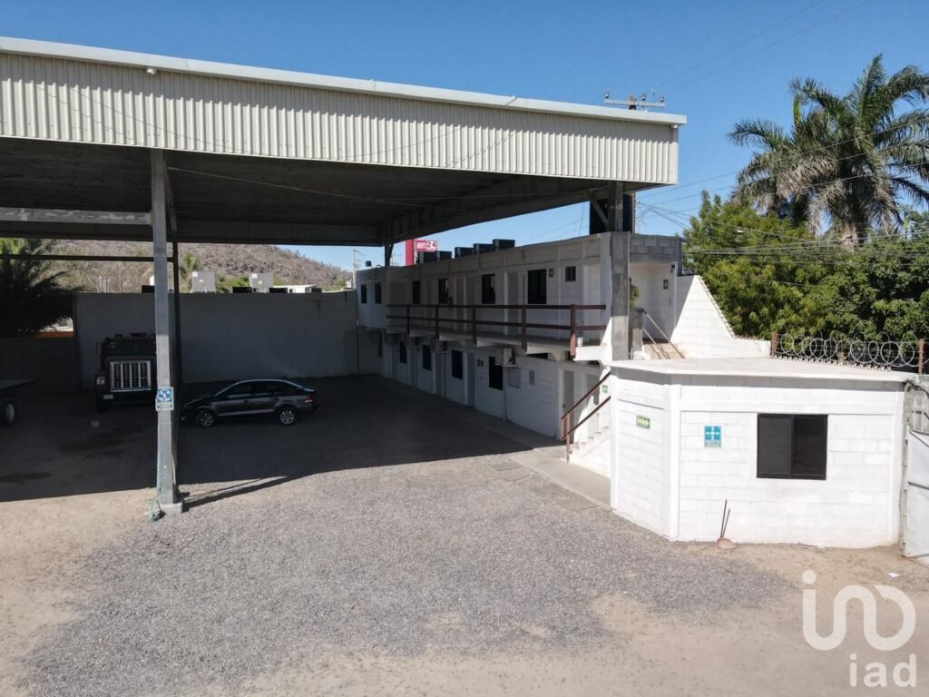 BODEGA INDUSTRIAL CON OFICINAS EN VENTA EN LA RINCONADA EL CARDONAL LA PAZ BAJA CALIFORNIA SUR