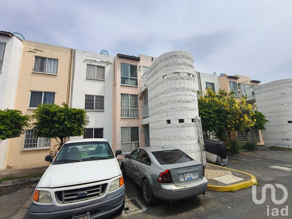 Departamento en VENTA, El Arcangel, QUERETARO. A 2 km de Plaza Patio y Parque Alfalfares