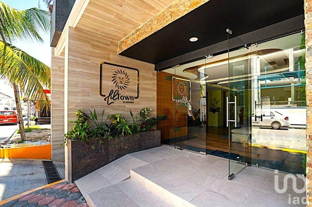 APARTAMENTO TIPO LOFT DE LUJO EN VENTA A 100 METROS DE LA FAMOSA QUINTA AVENIDA, PLAYA DEL CARMEN