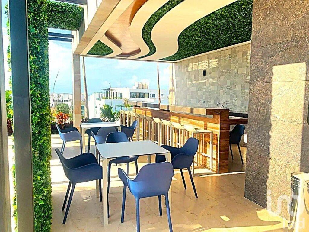 APARTAMENTO TIPO LOFT DE LUJO EN VENTA A 100 METROS DE LA FAMOSA QUINTA AVENIDA, PLAYA DEL CARMEN