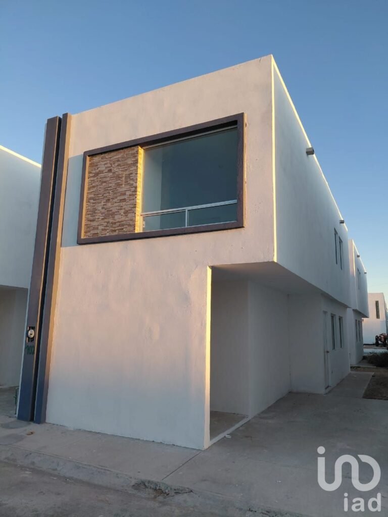 Casas NUEVAS de 3 recamaras a 5 minutos del Puente Internacional REYNOSA / PHARR