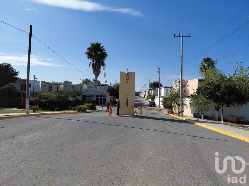 Casas NUEVAS de 3 recamaras a 5 minutos del Puente Internacional REYNOSA / PHARR