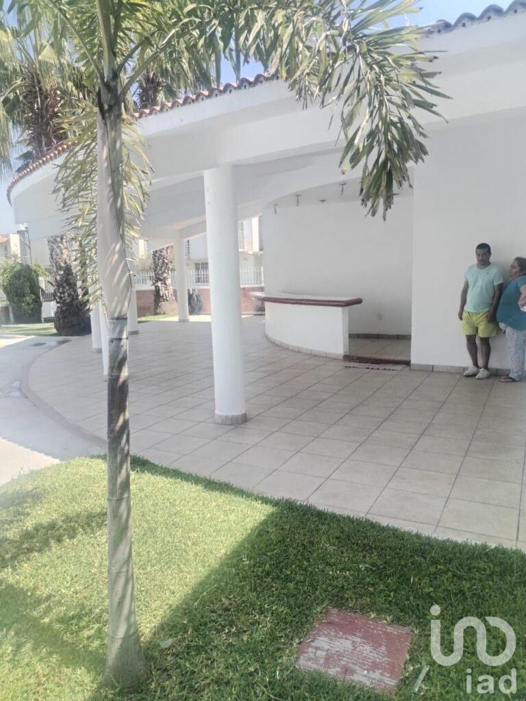 RENTO CASA AMUEBLADA CUAUTLA " LOS ALMENDROS"