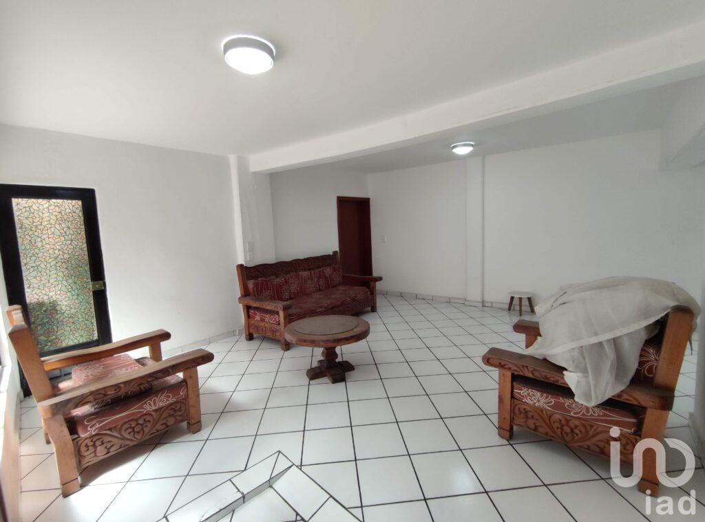 PROPIEDAD PRODUCTIVA EN LA FAMA, TLALPAN, A UNA CALLE DE INSURGENTES