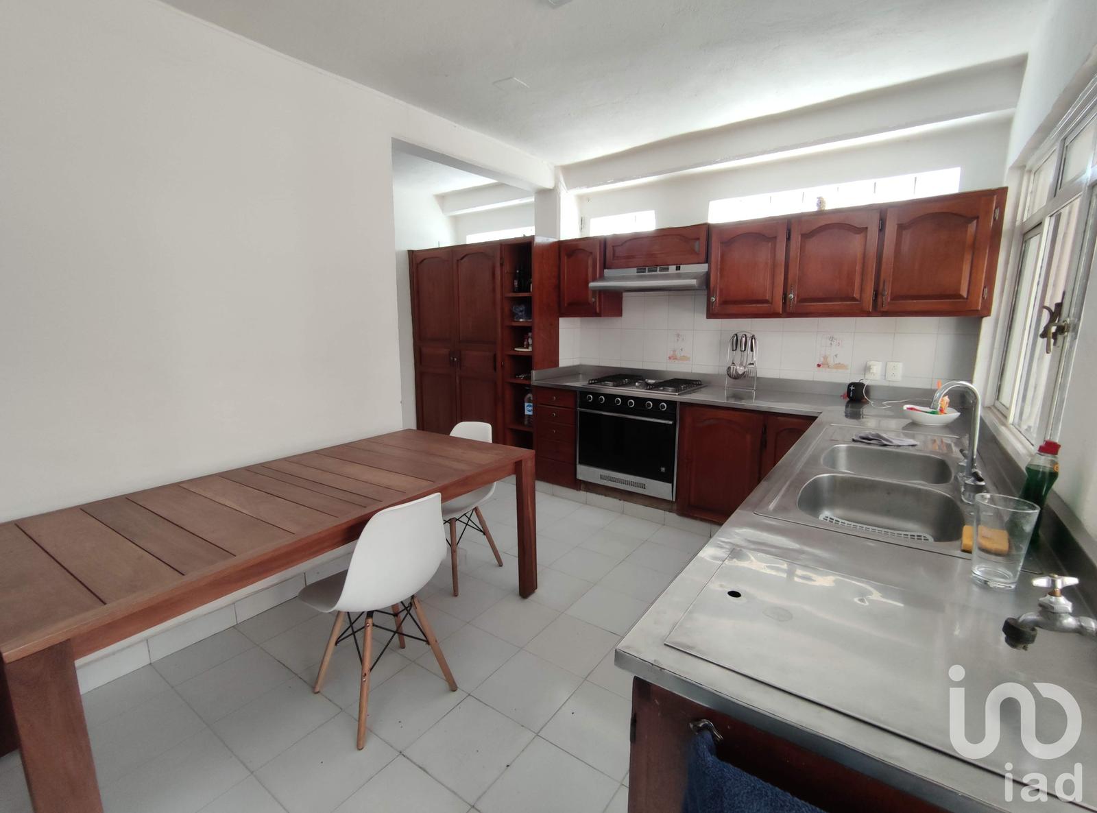 PROPIEDAD PRODUCTIVA EN LA FAMA, TLALPAN, A UNA CALLE DE INSURGENTES