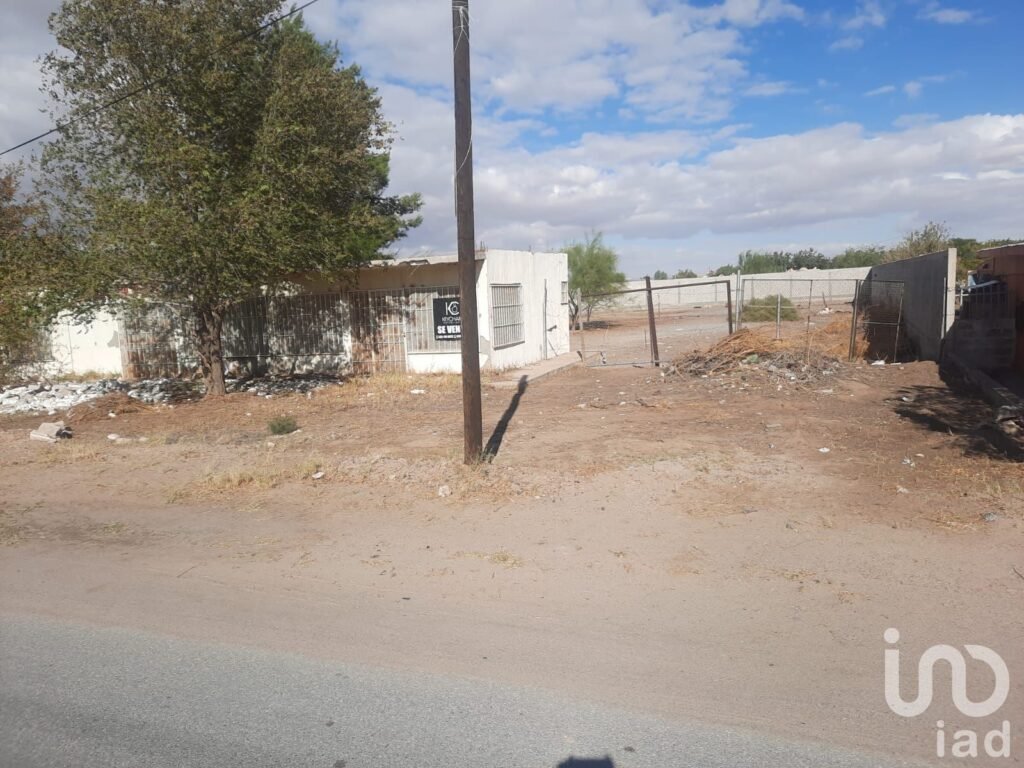 SE VENDE LOCAL AV. PRINCIPAL ZONA JUAREZ PORVENIR