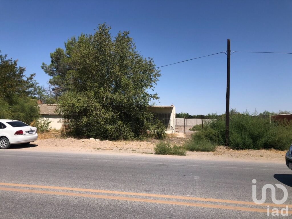 SE VENDE LOCAL AV. PRINCIPAL ZONA JUAREZ PORVENIR