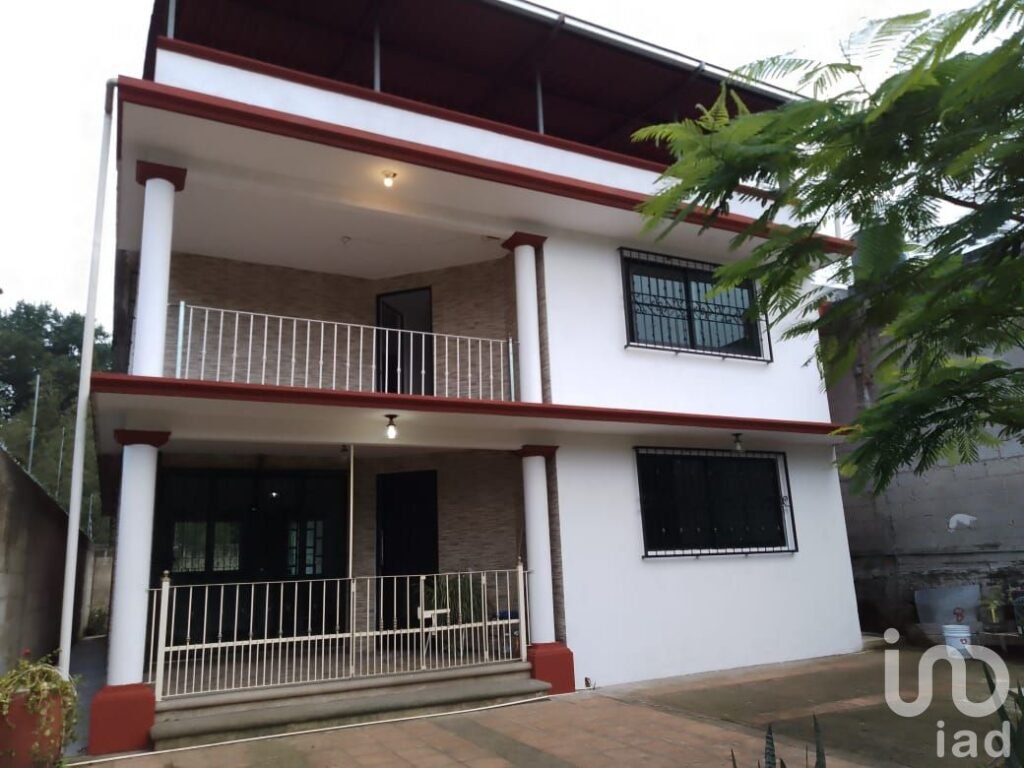 Casa en venta , 4 recámaras , Xalapa - Tlalnelhuayocan