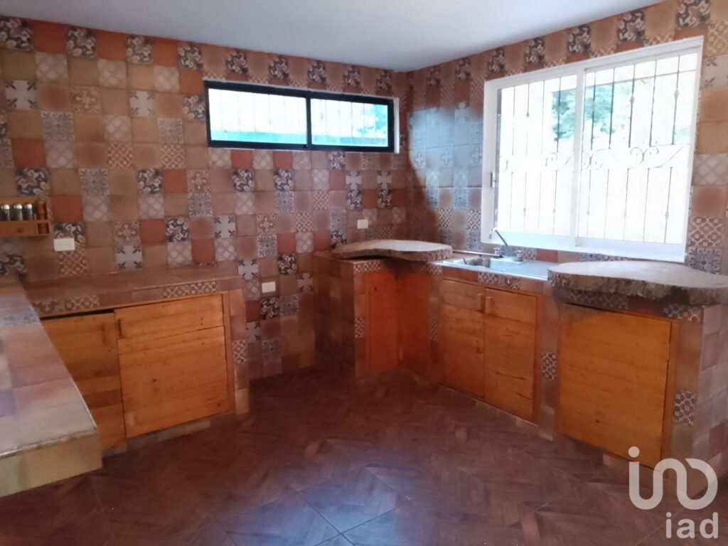 Casa en venta , 4 recámaras , Xalapa - Tlalnelhuayocan