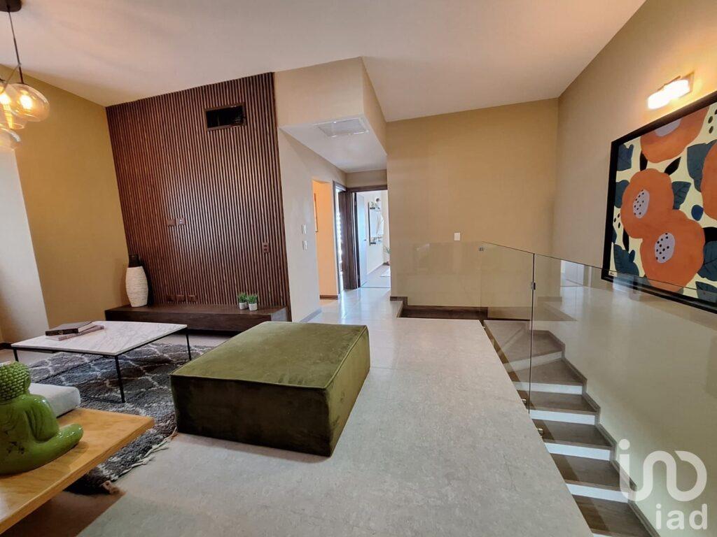 Casa en venta cerca de Puente Zaragoza