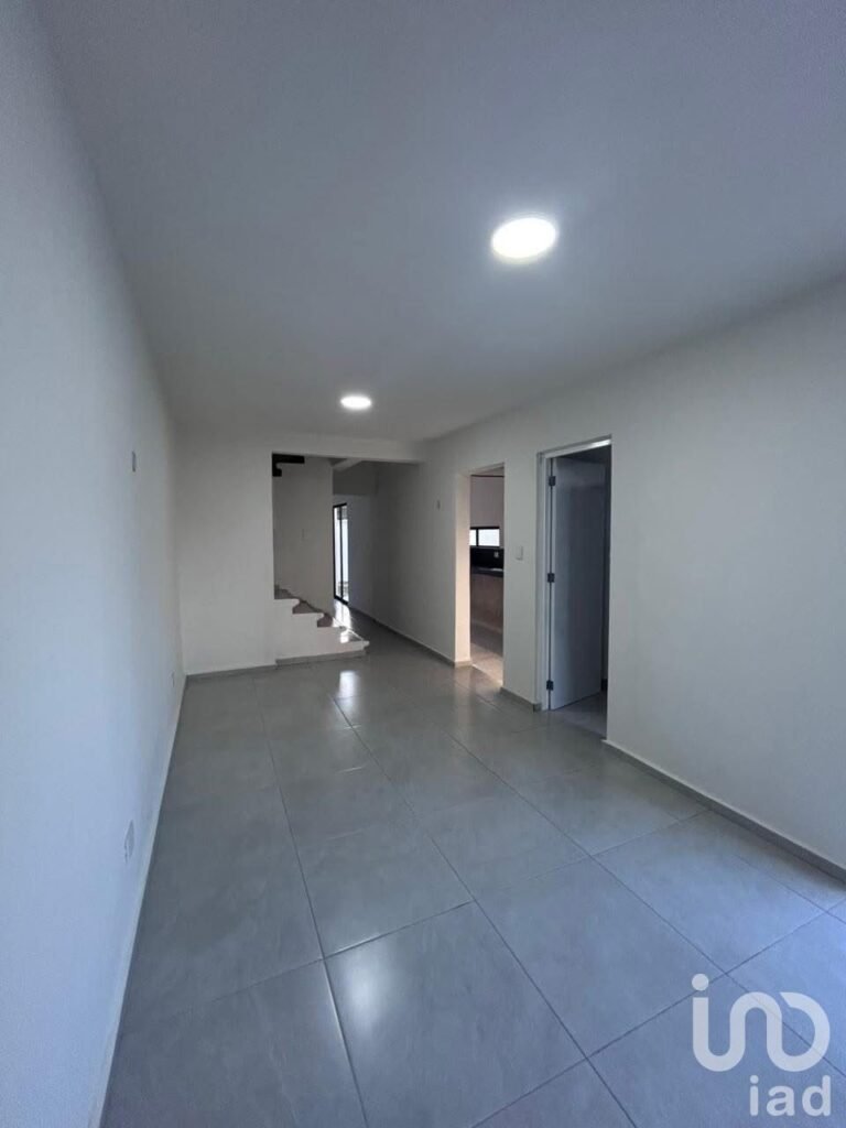 VENTA DE CASA EN COLONIA SAN CARLOS