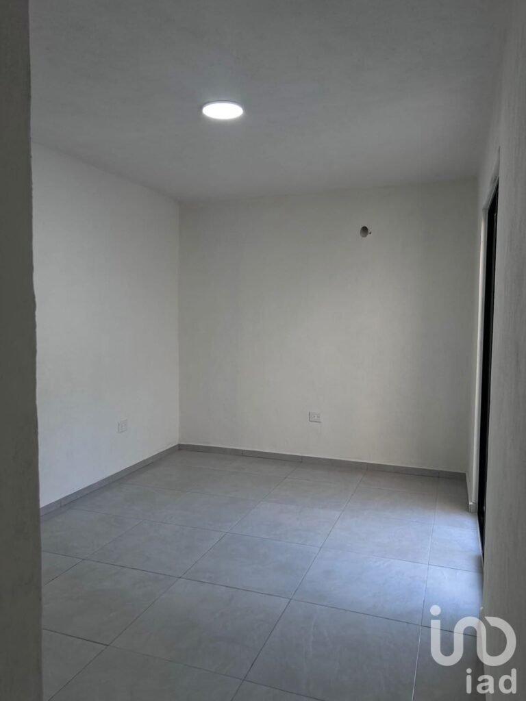VENTA DE CASA EN COLONIA SAN CARLOS