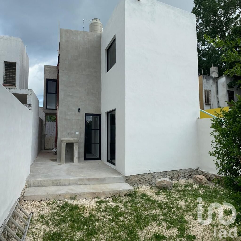 VENTA DE CASA EN COLONIA SAN CARLOS