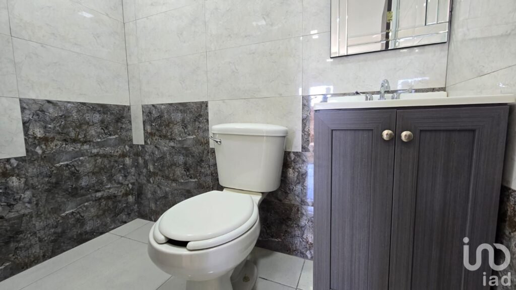 LOCALES EN RENTA EN PLAZA COMERCIAL CENTRICA, CD JUAREZ CHIH