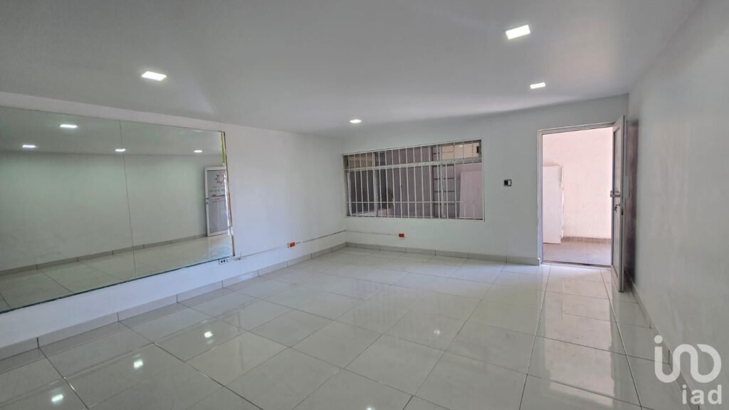 LOCALES EN RENTA EN PLAZA COMERCIAL CENTRICA, CD JUAREZ CHIH