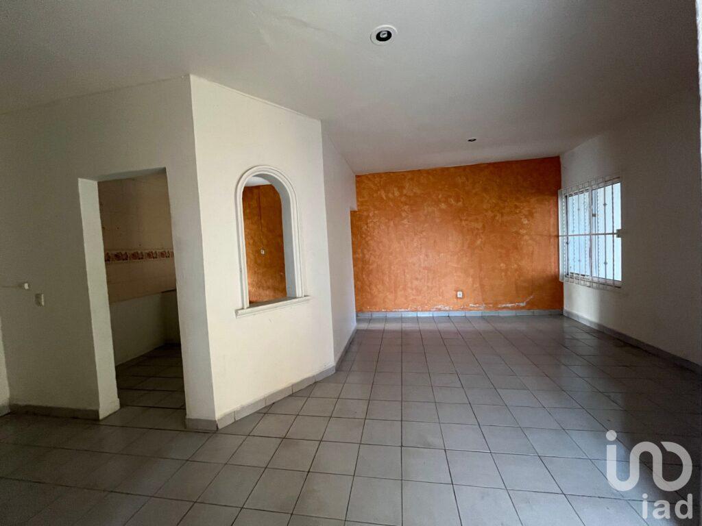 Casa en venta en calle Adolfo López en San Andrés Tuxtla, Ver.