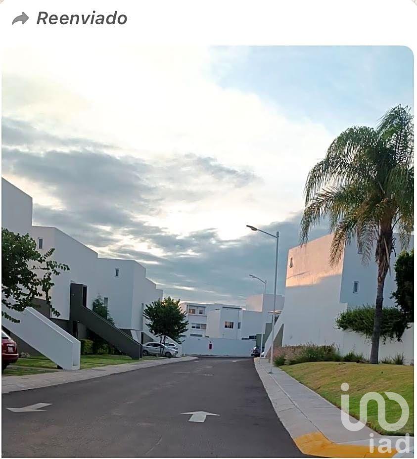 VENTA DE DEPARTAMENTO DE 2 PISOS EN EL MIRADOR QUERETARO