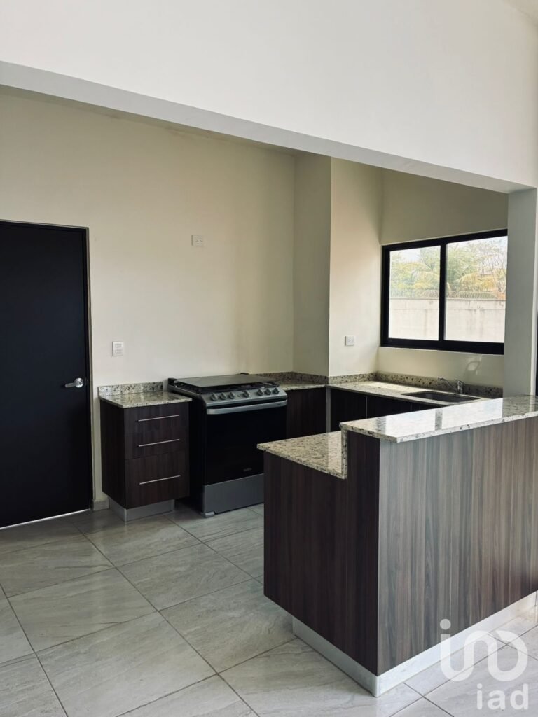 HERMOSA Casa en RENTA  Privada Nativa , Conkal, YUCATAN