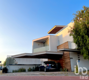 Venta de Casa en fraccionamiento Juriquilla con múltiples amenidades Venta de Casa en fraccionamiento Juriquilla con múltiples amenidades