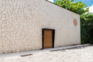 MODERNA CASA EN RENTA MODELO COATI, CHOLUL, YUCATAN