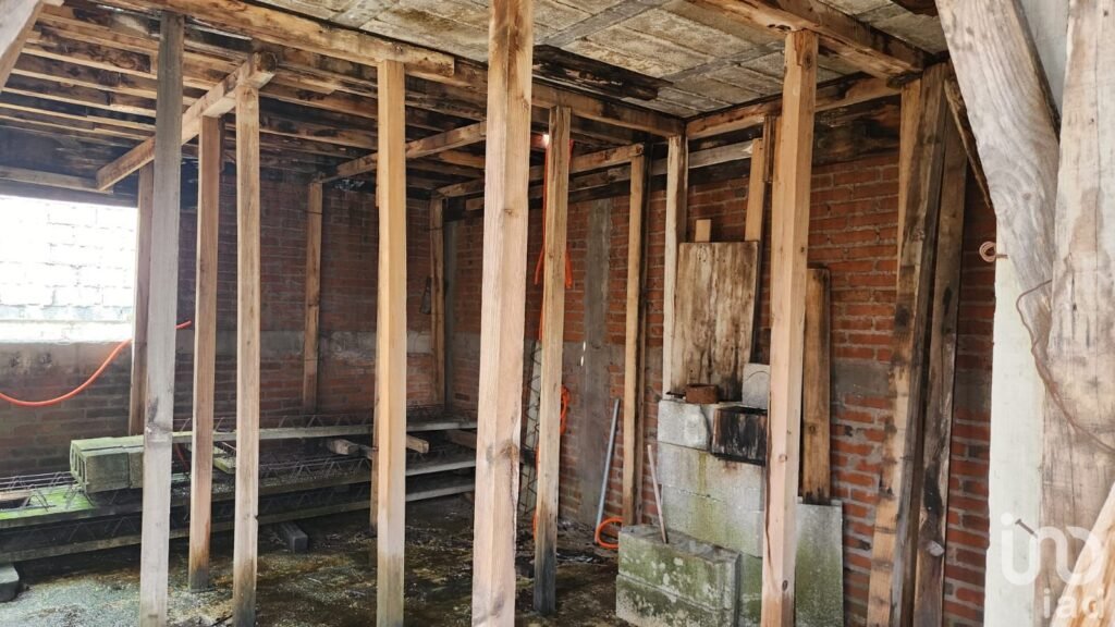 Terreno con proyecto de 4 casas