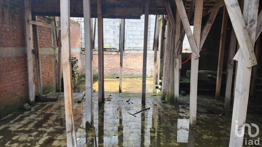 Terreno con proyecto de 4 casas