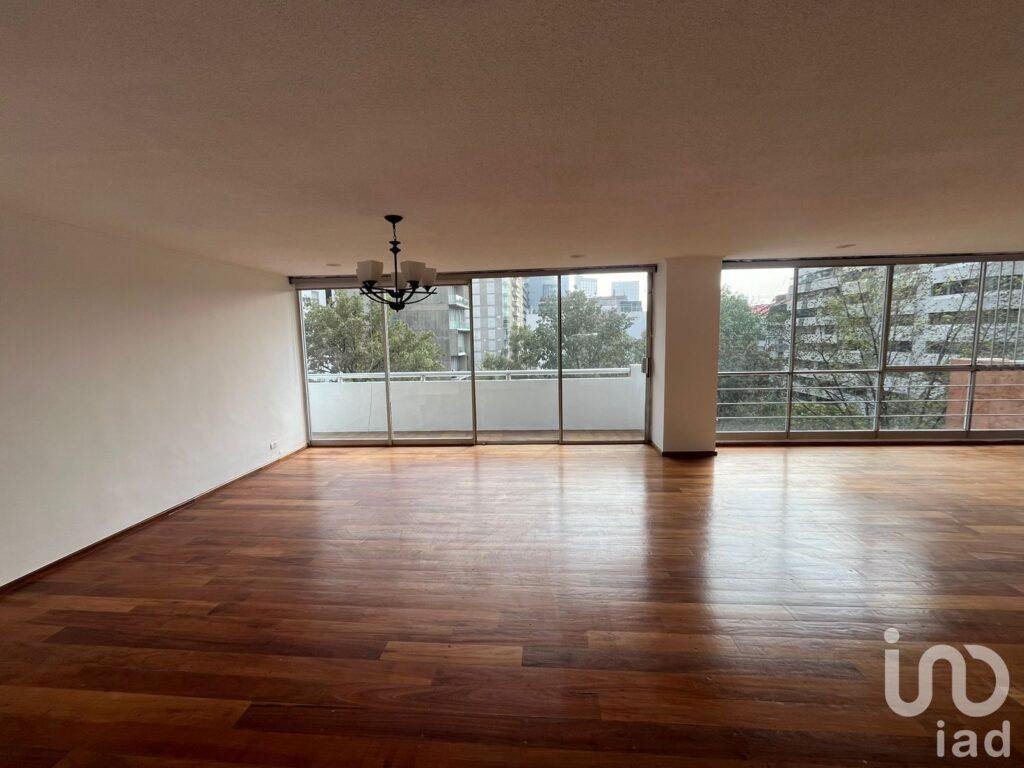 Se vende departamento con hermosa vista en Homero Sección V