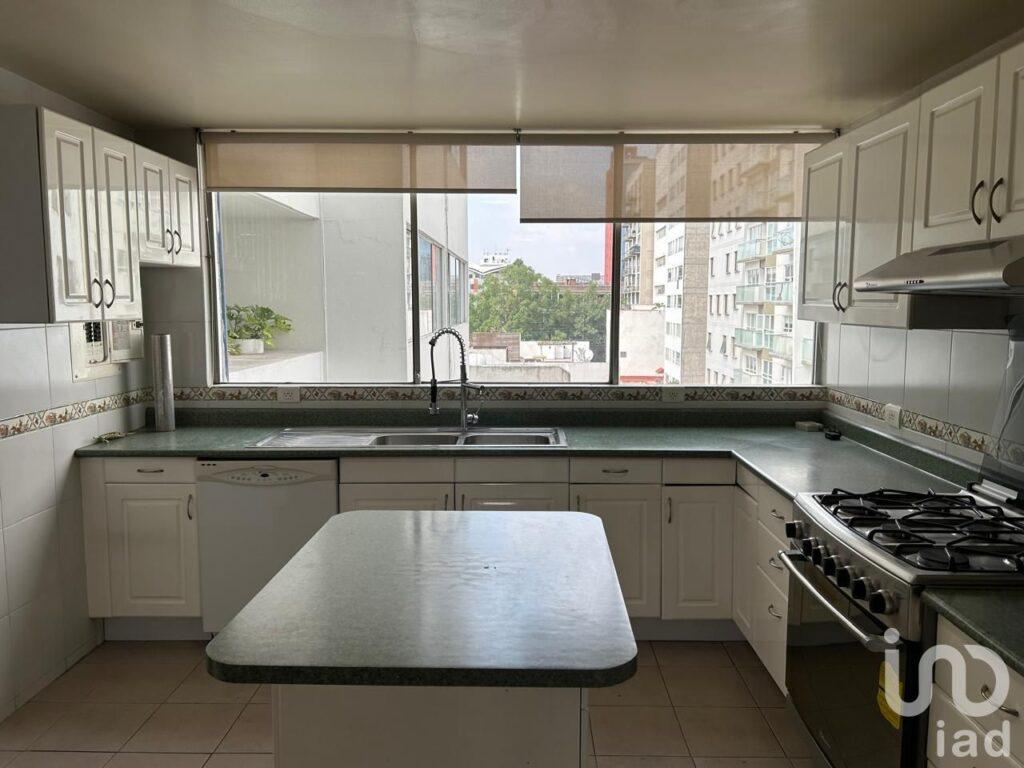 Se vende departamento con hermosa vista en Homero Sección V