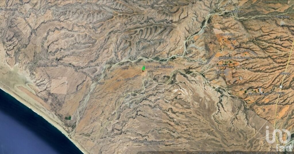 TERRENO EN MELITON ALBAÑEZ