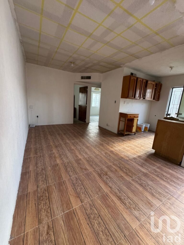 Se Renta Casa En Parajes del Valle, Cd. Juarez