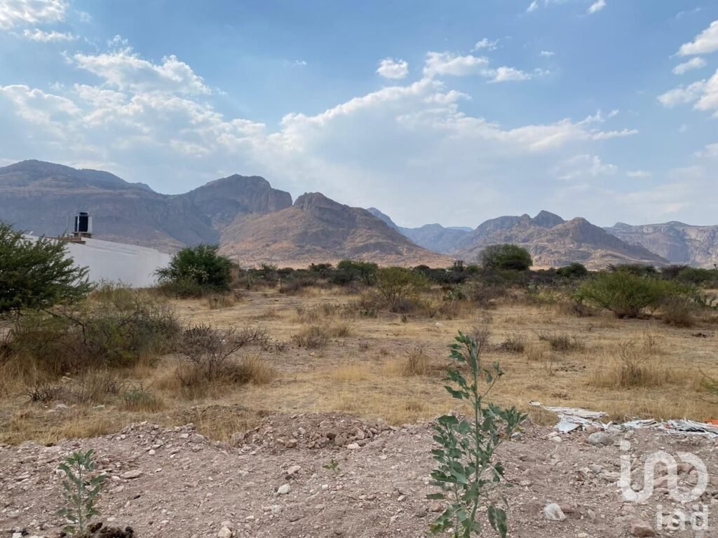 ¡Oportunidad Única! Terreno de 2500 m² en Zona de Crecimiento y Alta Plusvalía en San Luis Potosí