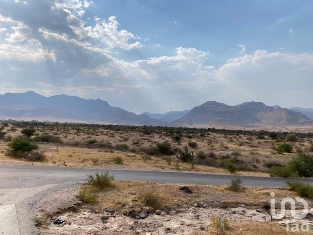 ¡Oportunidad Única! Terreno de 2500 m² en Zona de Crecimiento y Alta Plusvalía en San Luis Potosí