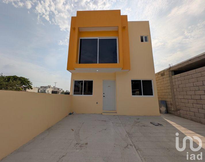 CASAS EN VENTA 3 NIVELES COL LUNA LUNA CD MADERO TAMAULIPAS