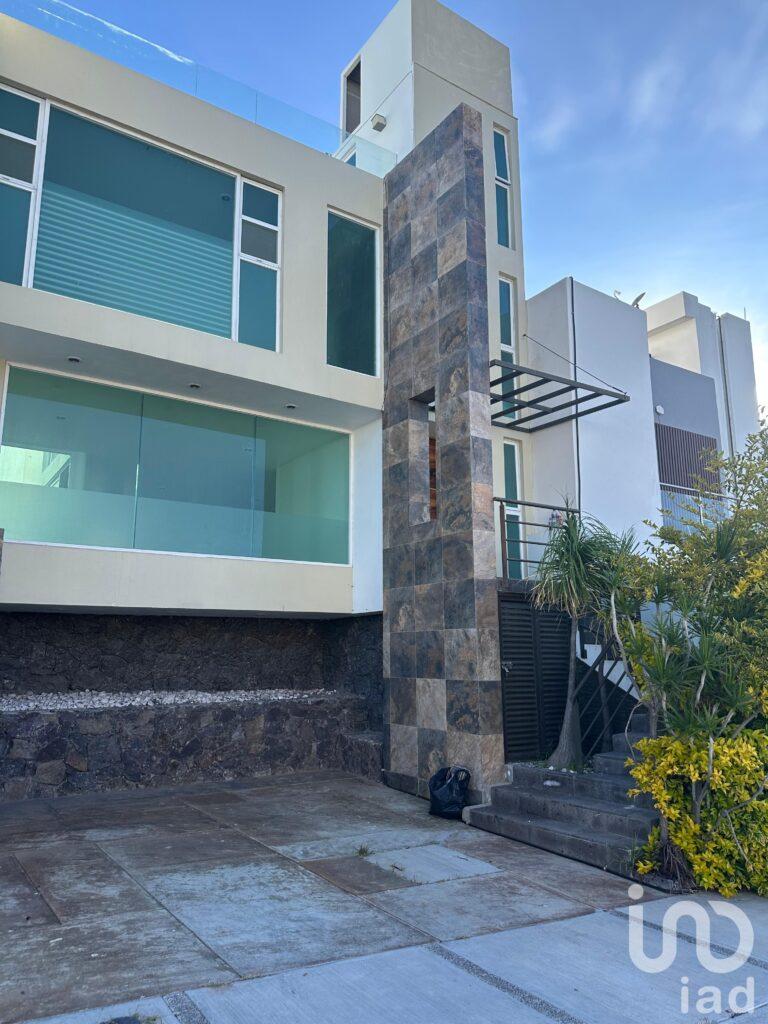 Se Renta Casa En Zibata, El Marques, Queretaro