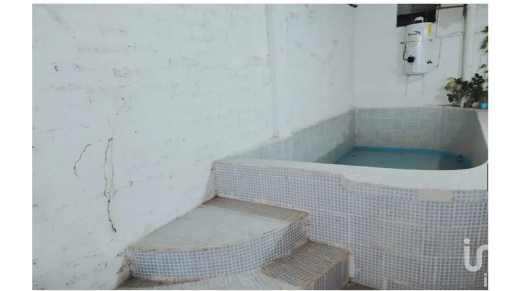 CASA EN VENTA CON LOCALES COMERCIALES PUERTO VALLARTA